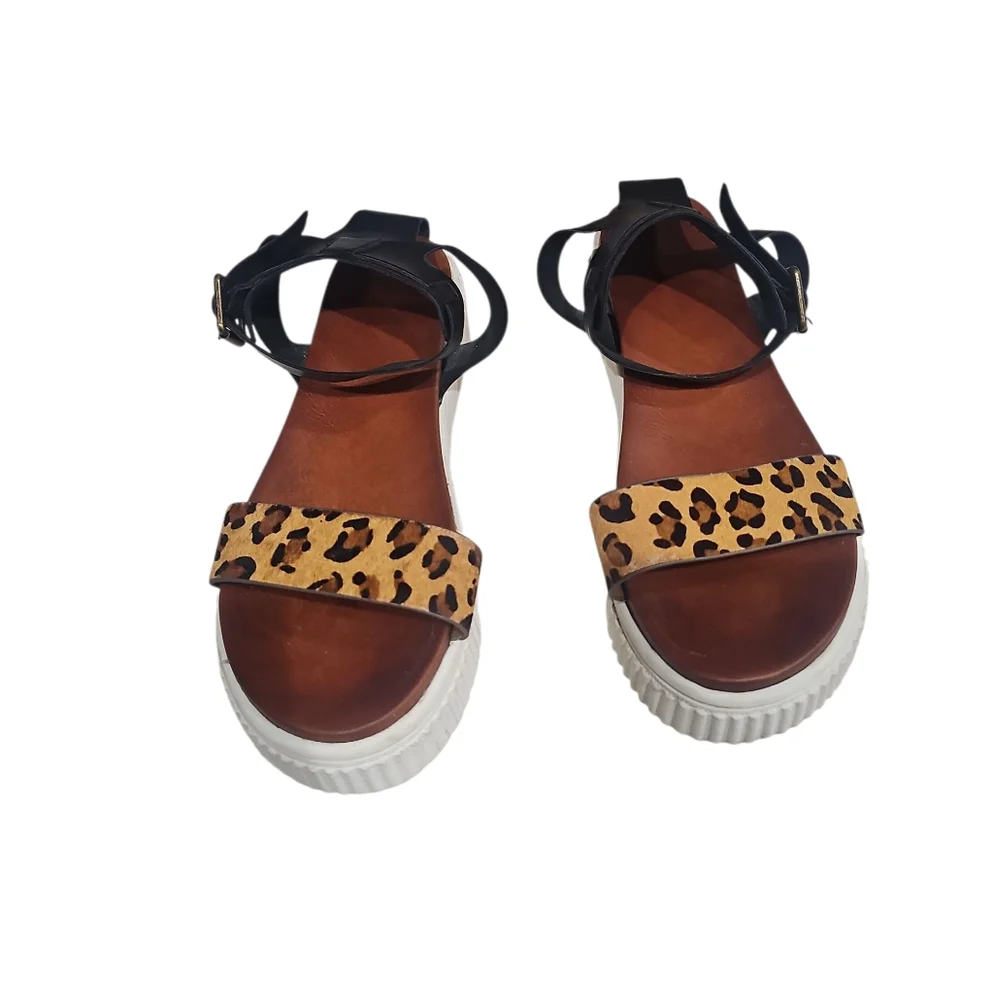 MIA Lunna Leopard Platform Sandals. Sz 9 Preowned